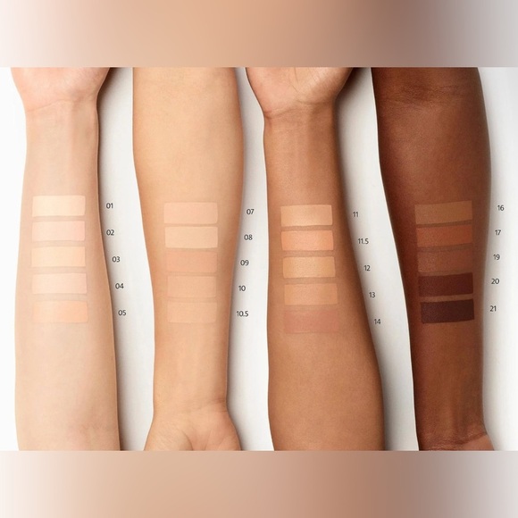 Sephora Collection Bright Future Gel Serum Under Eye Concealer - Picture 2 of 3